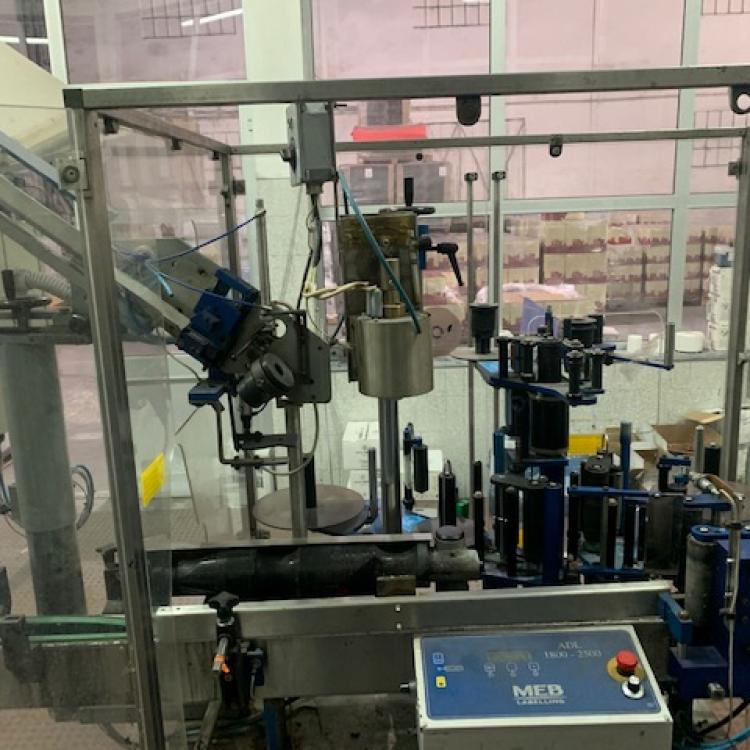 Adhesive Labelling Machine Used