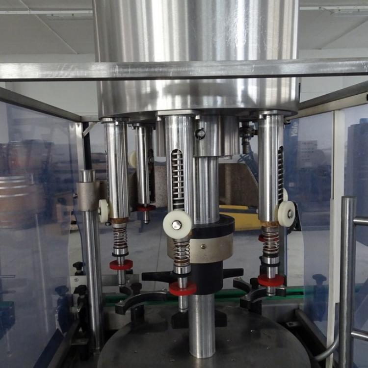 Used Bottling Line 5 Liter dame