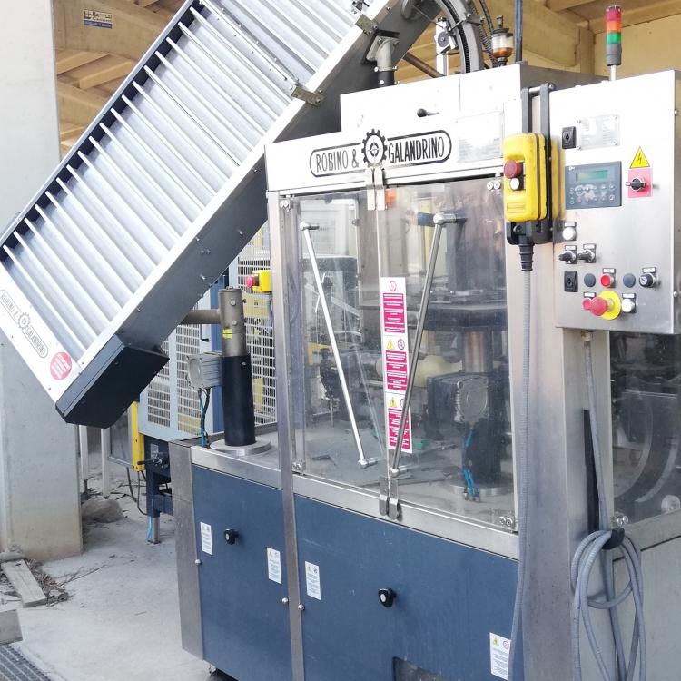 Used Wirehooder Robino Galandrino